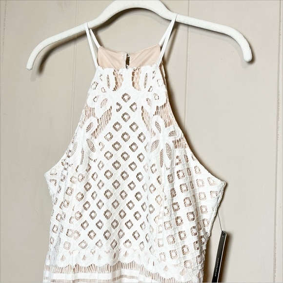 Lulus NWT Steal A Kiss White Lace Dress Medium mini halter fitted open back‎ - Picture 3 of 12